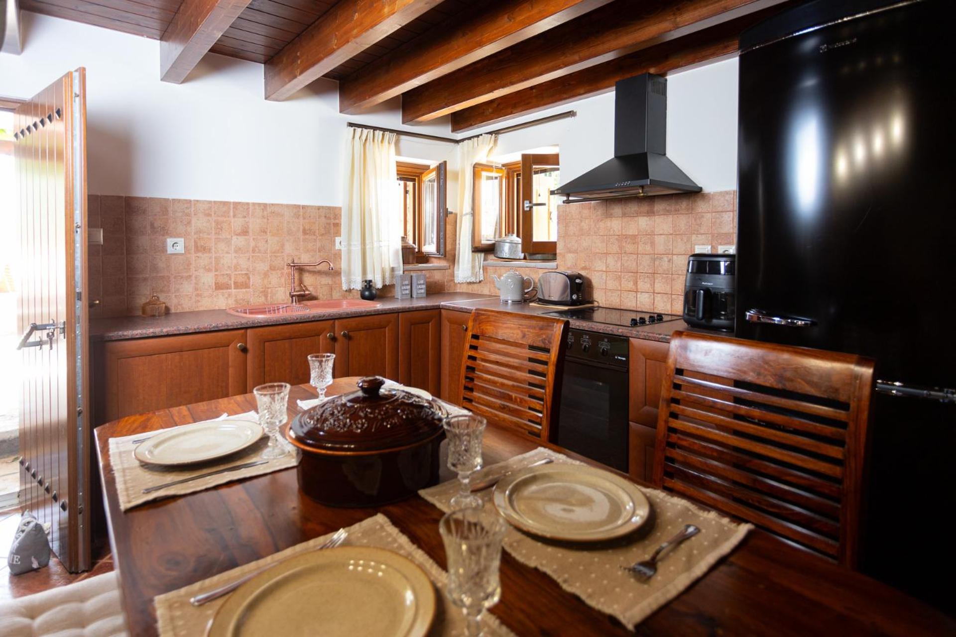 To Spiti Sto Castro Apartment นาฟปาคตอส ภายนอก รูปภาพ